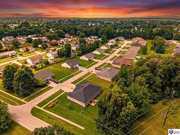 4th image of 107 Clover Ct