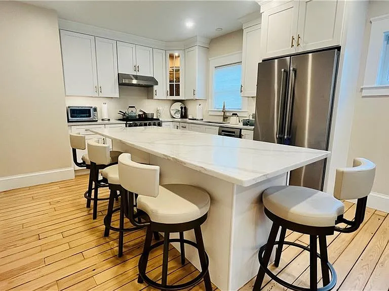 35 Memorial Blvd #1 — Photo 18