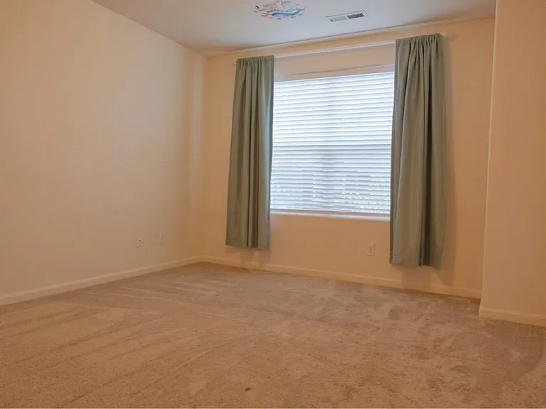 10926 SW Sage Ter — Photo 10
