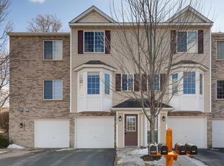 16353 Timber Crest Dr SE, Prior Lake, MN 55372