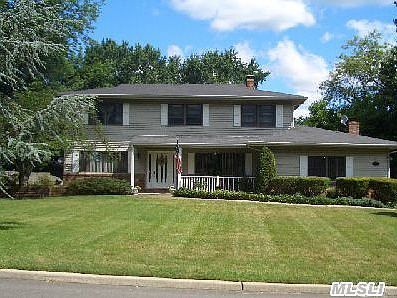 1st image of 17 Deerfield Dr