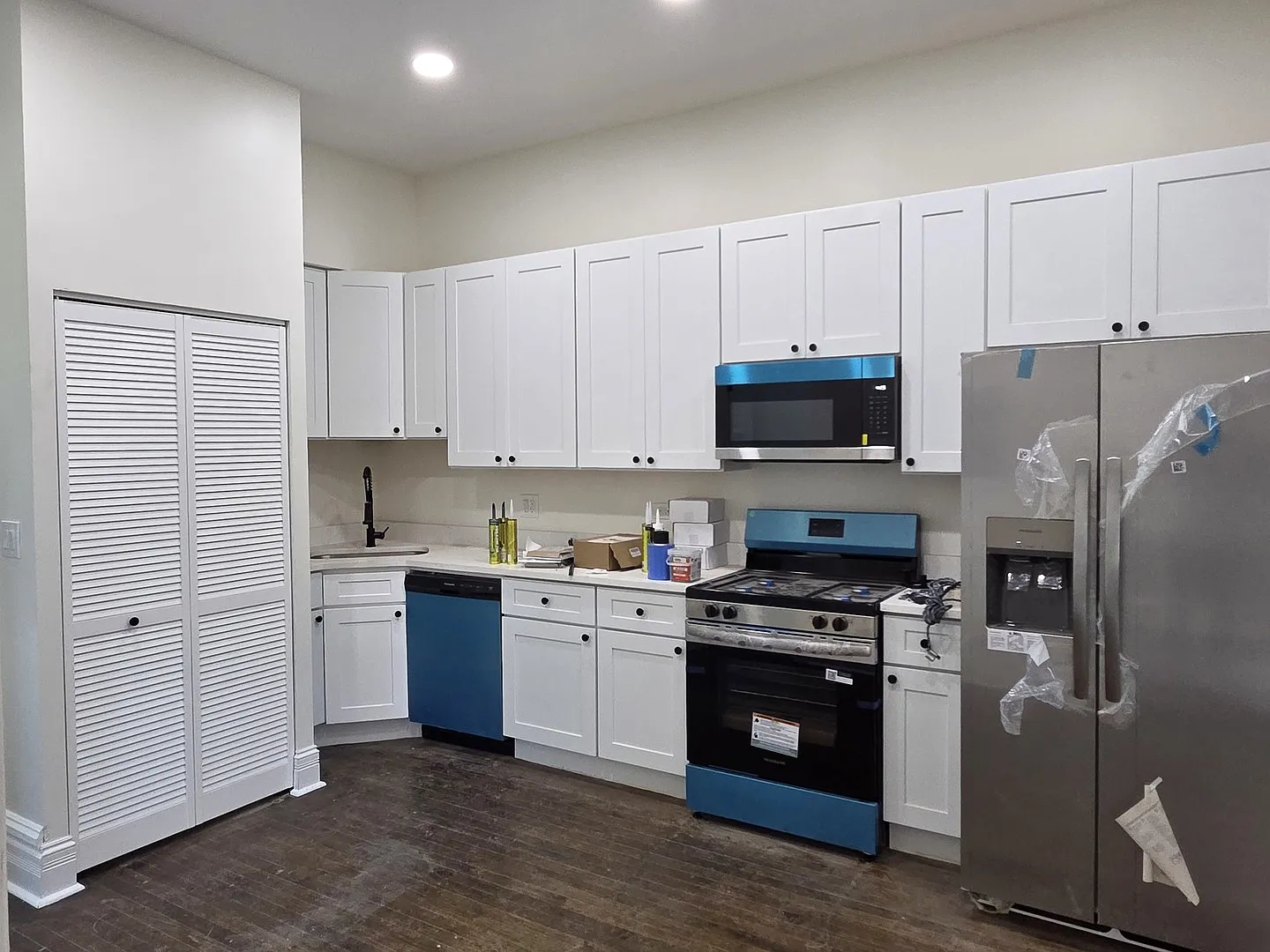2 bed, 700 sqft, $1,850 — Photo 3
