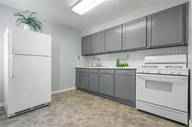 615 Pine St #2 — Photo 1