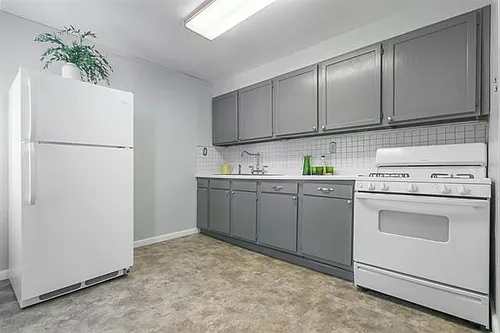 615 Pine St #2 Photo 1