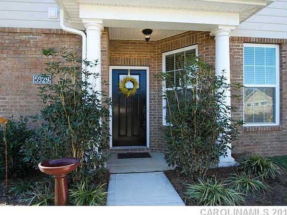 3rd image of 5929 Glenmore Garden Dr #35