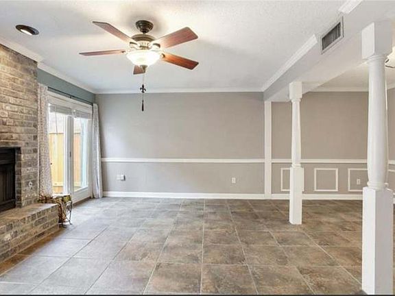 4th image of 29 Brandon Hall Dr APT C