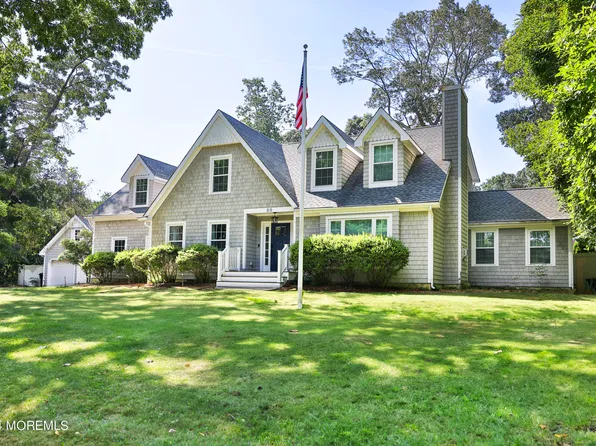 20 Frost Drive, Bayville, NJ 08721