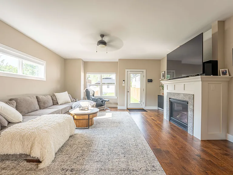 6507 Nashville Ave — Photo 18