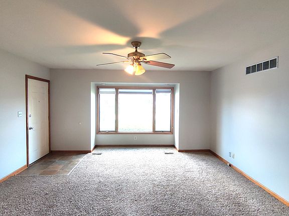 3rd image of 2563 N 4645th Rd #1