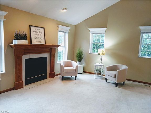 2nd image of 36615 Garretts Cove Dr