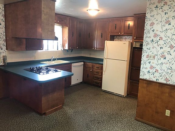 4th image of 3108 Dumont Dr