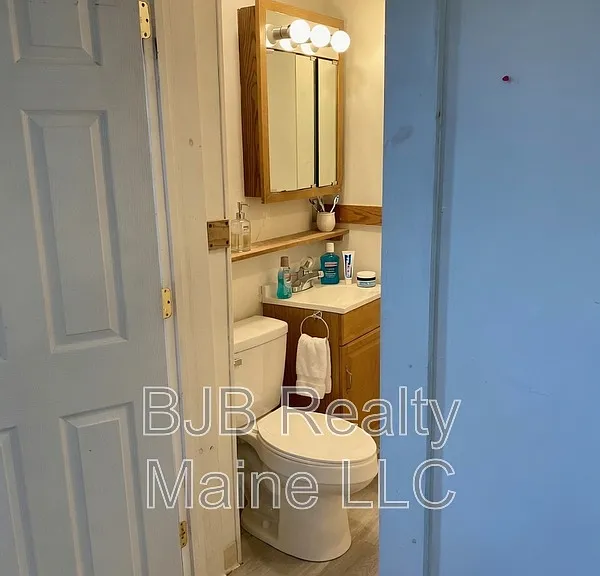 596 Preble St #4 — Photo 7