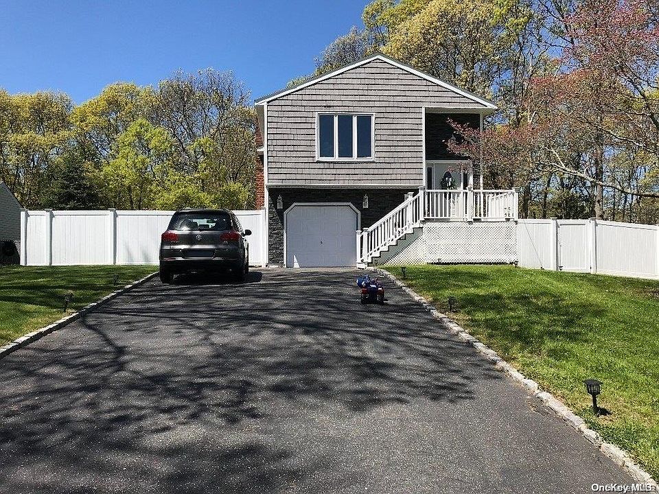 1st image of 529 Sleepy Hollow Drive