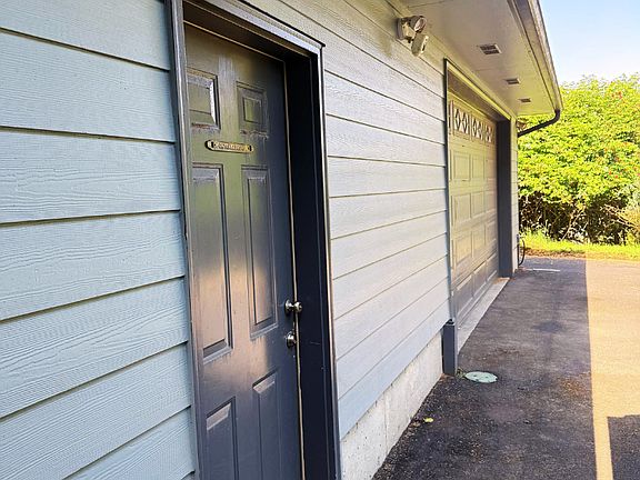 2nd image of 6215 NE Oar Dr