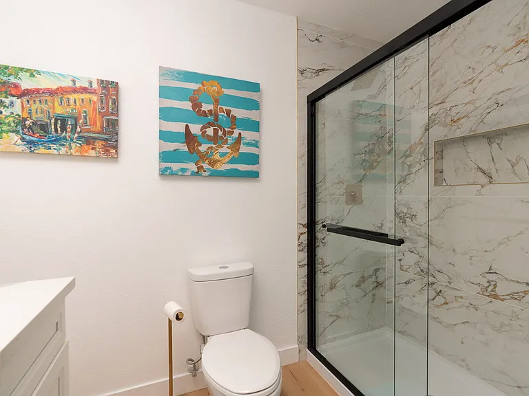 1025 Plover Way — Photo 10