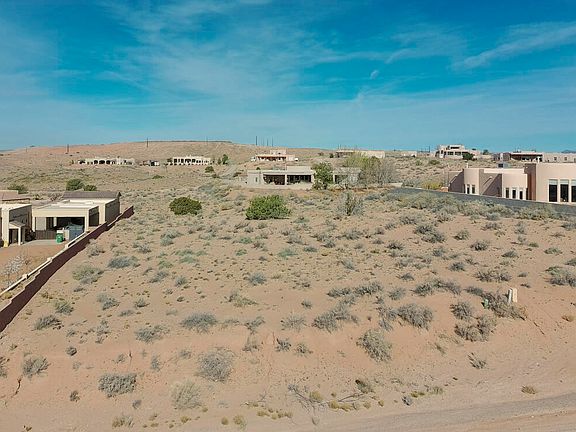 3rd image of 6104 Chayote Rd NE