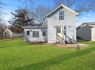 1357 5th St, Aurora, IL 60505