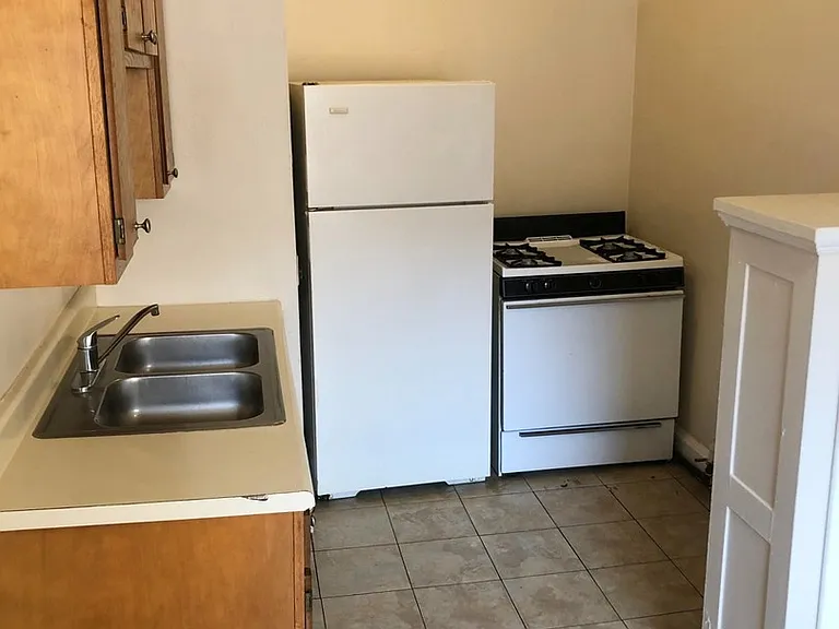 1 & 2 Bedroom Apartments in Downtown Indianapolis - Meridian Plaza Awaits You! — Photo 14
