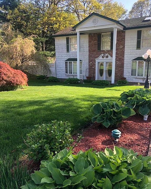 2nd image of 46 Pinedale Rd