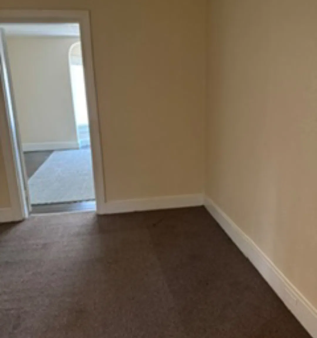 3 bed, $1,340 — Photo 2