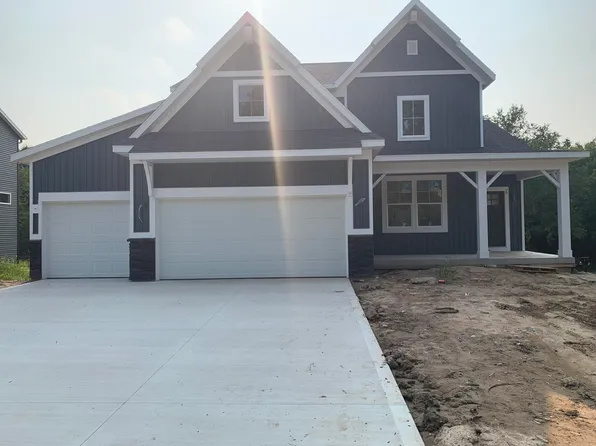 1160 N Washington St SE, Lowell, MI 49331
