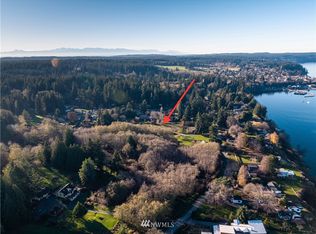 871 Sandy Point Rd #B, Langley, WA 98260
