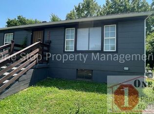 3807 E 71st Ter, Kansas City, MO 64132