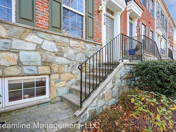 4th image of 918 Havencrest St