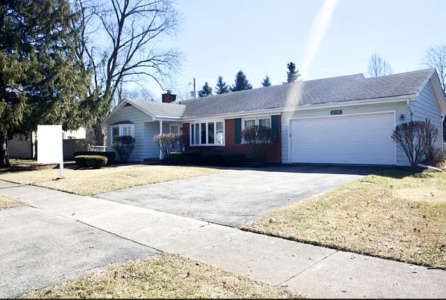 228 Tanoak Ln photo 1