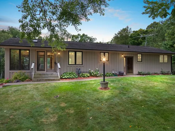 5889 Cedar Creek Pl, Sturgeon Bay, WI 54235