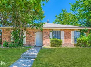9117 Fairmont Cir, Rowlett, TX 75088