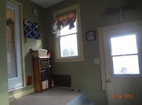 5th image of 437 Dayton St