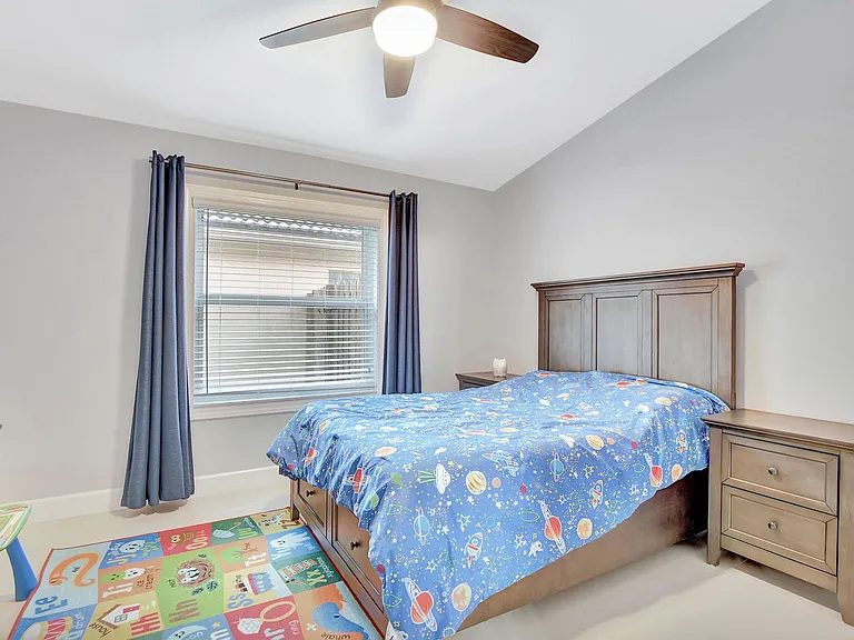 22687 Royal Crown Ter E — Photo 18