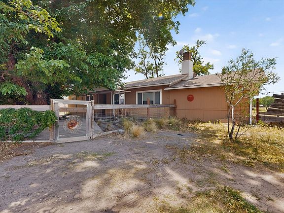 2nd image of 2535 Margaret Dr