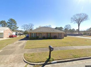 1368 Dunbarton Rd, Montgomery, AL 36117
