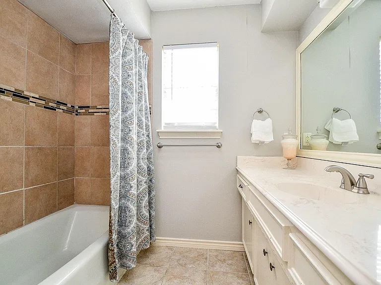 1015 Kanah Ln — Photo 23