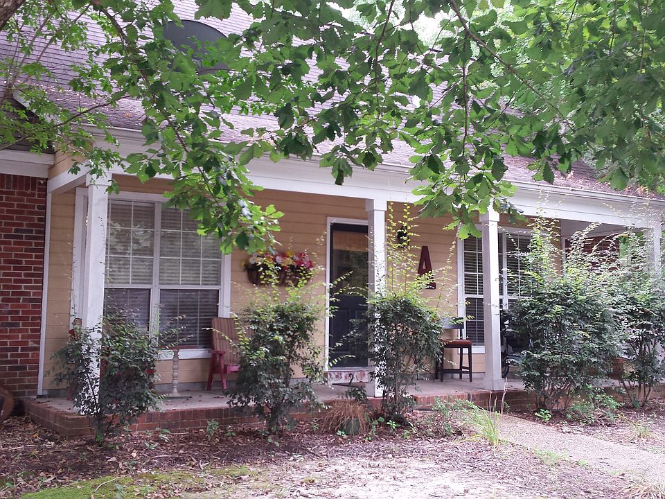 1st image of 111 Nathan Hale Dr