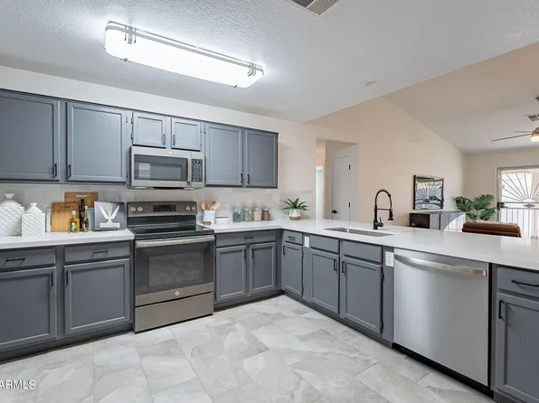 8959 W SIERRA VISTA Drive, Glendale, AZ 85305