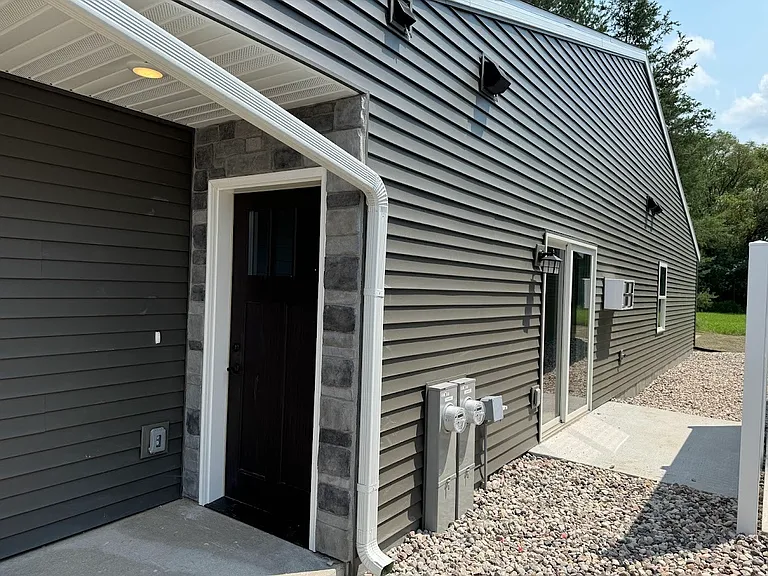 3130 Rosalie Pkwy — Photo 23