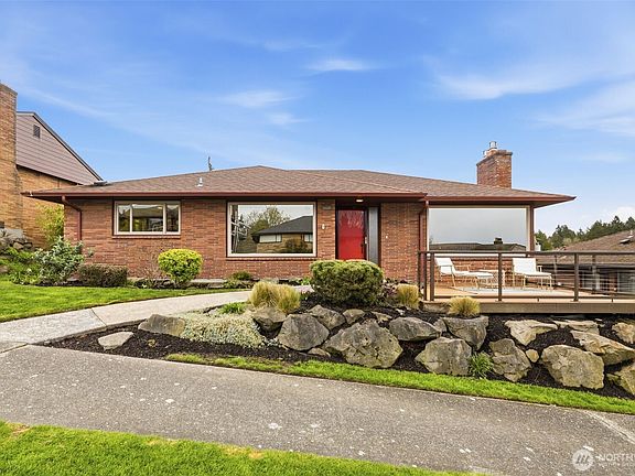 2nd image of 4019 SW Henderson Street