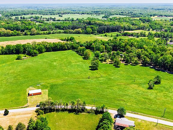 2nd image of 848 Moore Hollow Rd