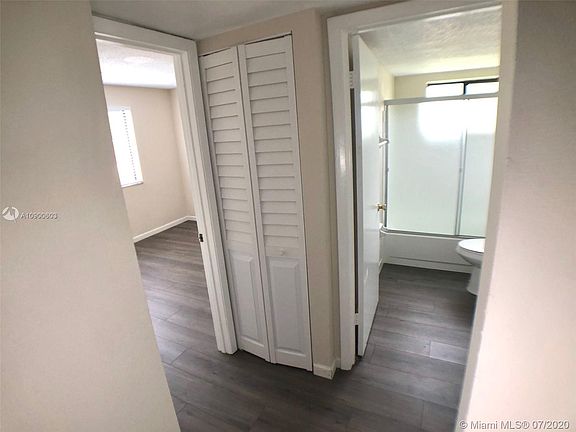 5th image of 130 NW 60th Ave #1-2