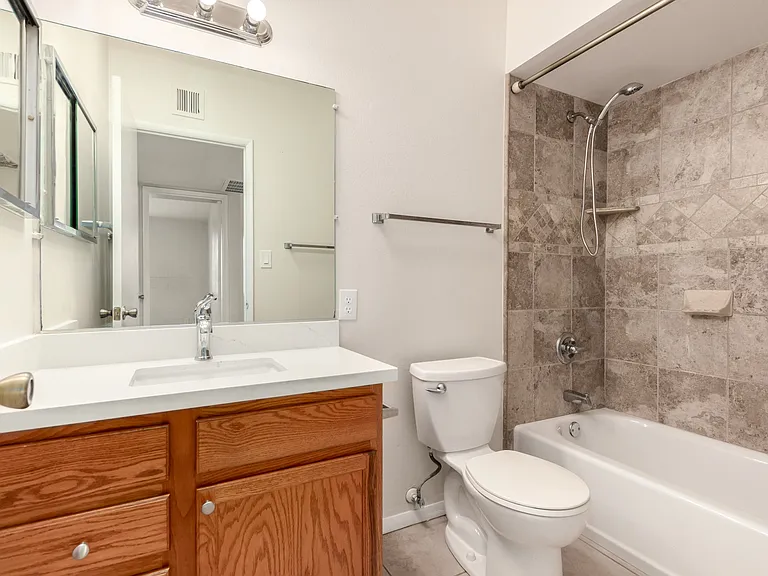 12404 N 103rd Ave — Photo 24