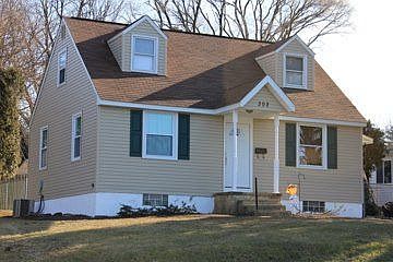 For Sale: 302 College Drive, Allentown City, PA 18104