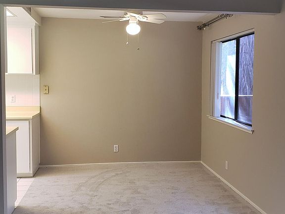 3rd image of 20700 4th St APT 5