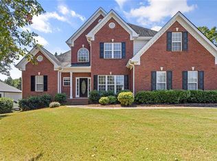 1376 Beringer Dr, Hoschton, GA 30548