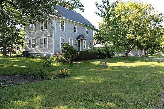 1st image of 1525 Penn Rd