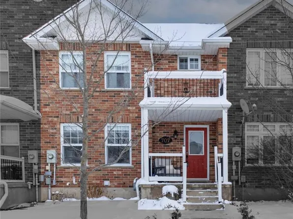 707 Brandenburg Blvd, Waterloo, ON N2T 2V4