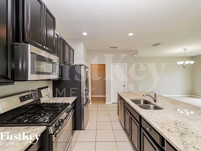 12221 Blue Pacific Dr — Photo 7