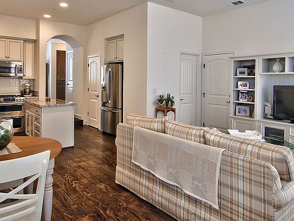 4th image of 1408 Monicas Garden Pl